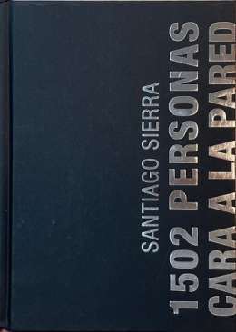 1502 personas de cara a la pared