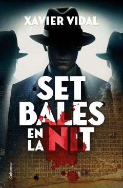 Set bales en la nit