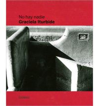 No hay nadie = There is no one