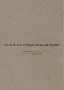 El aire que suspira entre las flores