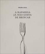 A rapariga j� n�o gosta de brincar